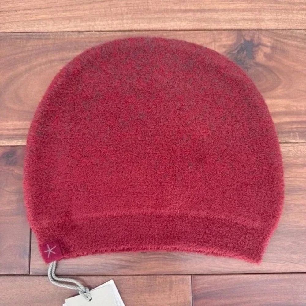 Barefoot Dreams CozyChic Lite Confetti Beanie Hat Womens OS Crimson Rosewood Cap